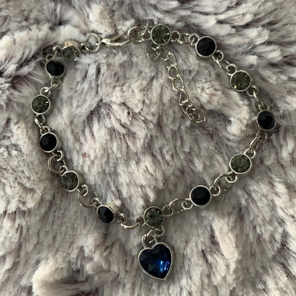 5/$25 Silver-tone bracelet, lobster claw, blue heart charm/black/grey/silver